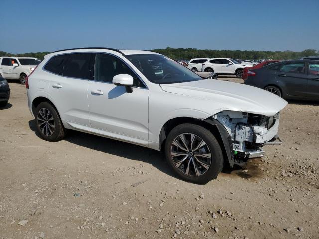 YV4L12RV2P1253780 - 2023 VOLVO XC60 CORE WHITE photo 4