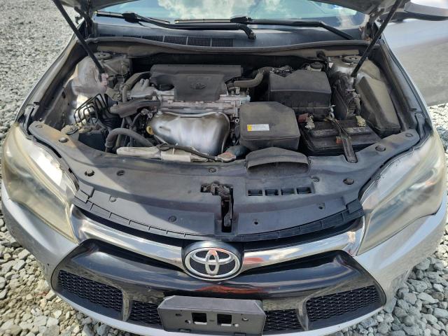4T1BF1FKXGU187557 - 2016 TOYOTA CAMRY LE ვერცხლისფერი ფოტო 11