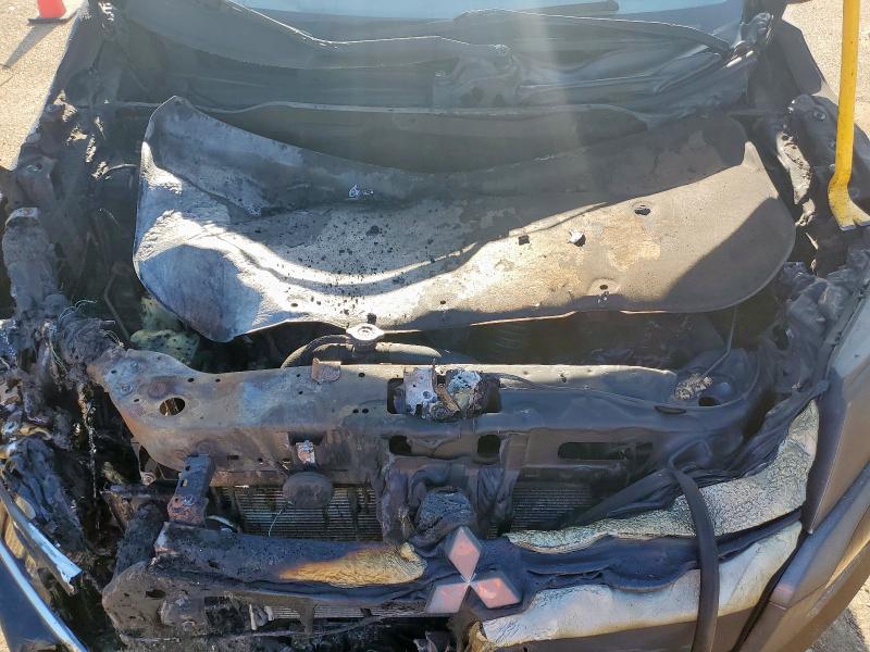 JA4APUAU2NU017756 - 2022 MITSUBISHI OUTLANDER ES შავი ფოტო 12