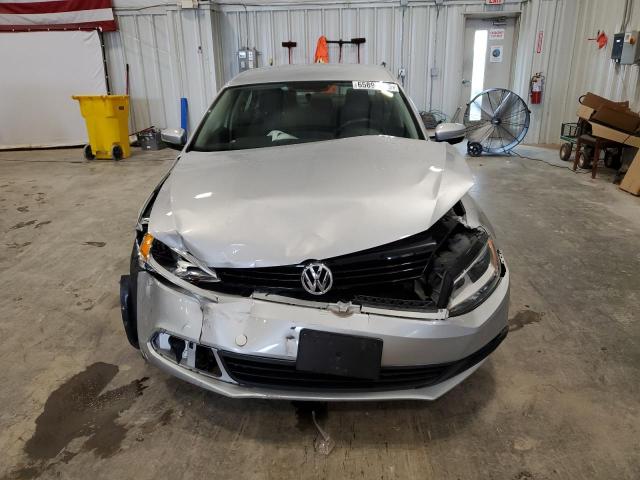 3VWDP7AJXCM402121 - 2012 VOLKSWAGEN JETTA SE SILVER photo 5