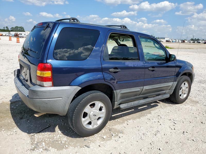 1FMYU03134DA22466 - 2004 FORD ESCAPE XLT BLUE photo 3