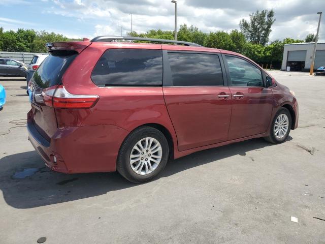 5TDYZ3DC1JS919082 - 2018 TOYOTA SIENNA XLE RED photo 3