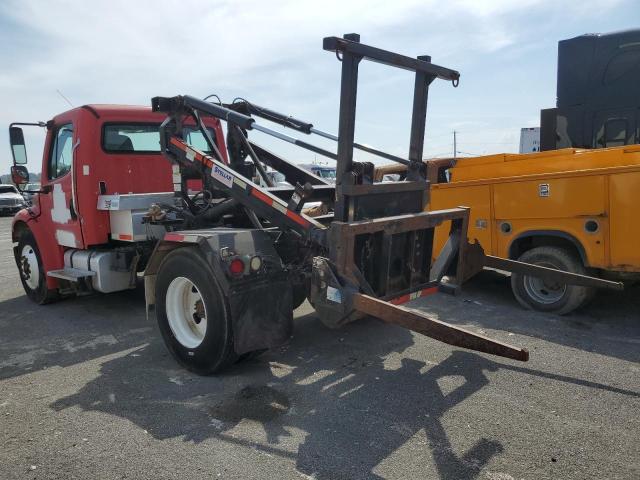 1FVACWDD35HN50060 - 2005 FREIGHTLINER M2 106 MEDIUM DUTY RED photo 3