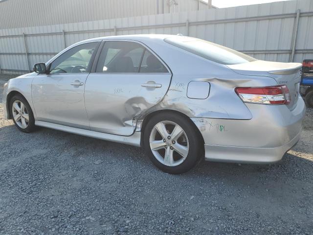 4T1BF3EK6BU203646 - 2011 TOYOTA CAMRY BASE SILVER photo 2