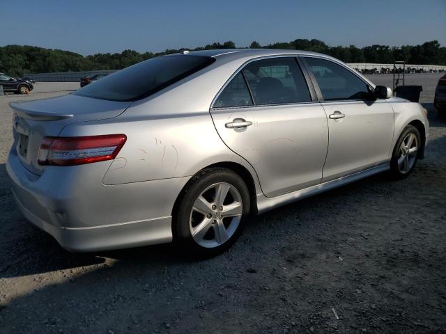 4T1BF3EK6BU203646 - 2011 TOYOTA CAMRY BASE SILVER photo 3