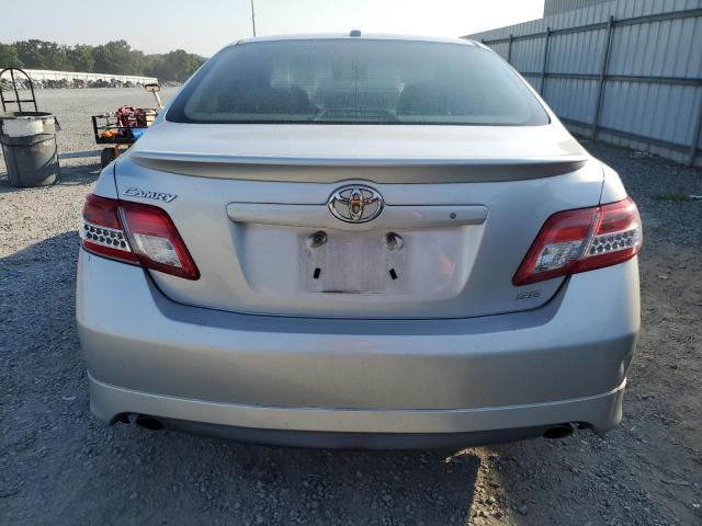 4T1BF3EK6BU203646 - 2011 TOYOTA CAMRY BASE SILVER photo 6