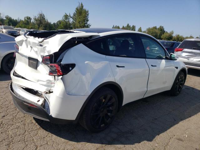 7SAYGDEE4PF835303 - 2023 TESLA MODEL Y WHITE photo 3