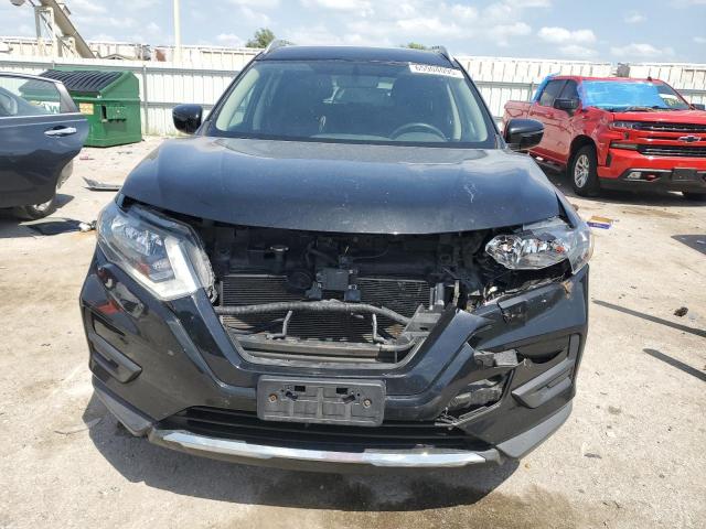 KNMAT2MV4JP532244 - 2018 NISSAN ROGUE S BLACK photo 5