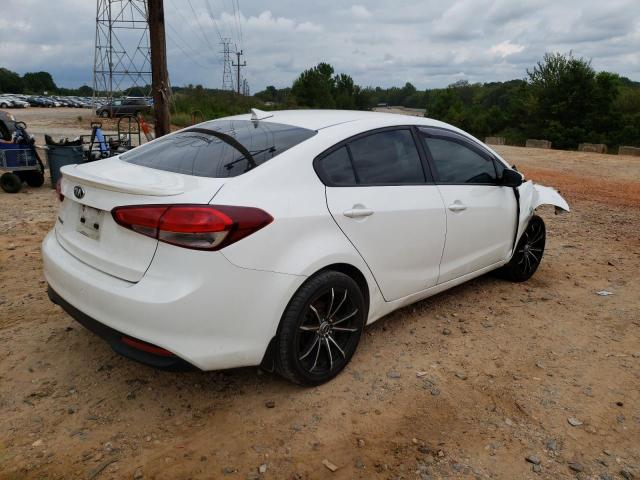 3KPFL4A71JE209650 - 2018 KIA FORTE LX WHITE photo 3