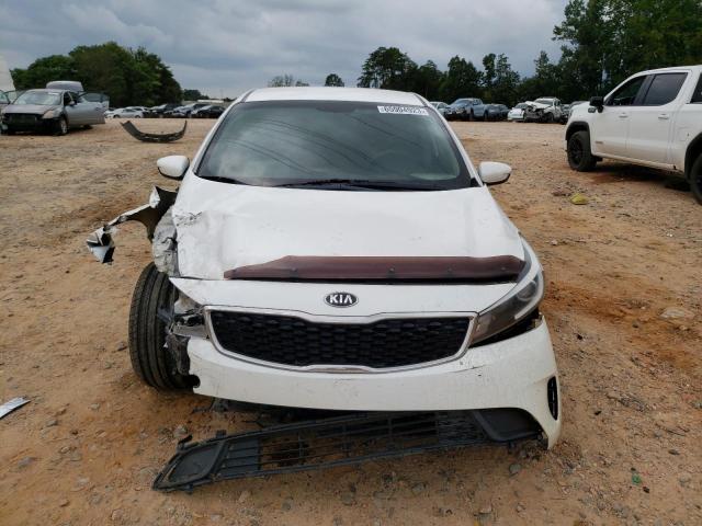 3KPFL4A71JE209650 - 2018 KIA FORTE LX WHITE photo 5