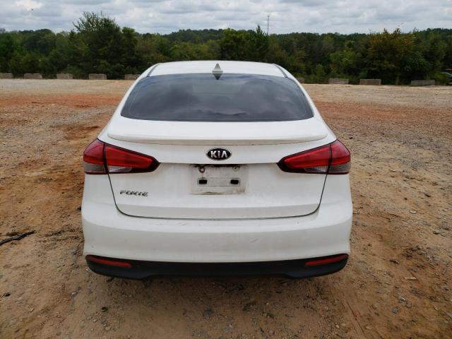 3KPFL4A71JE209650 - 2018 KIA FORTE LX WHITE photo 6