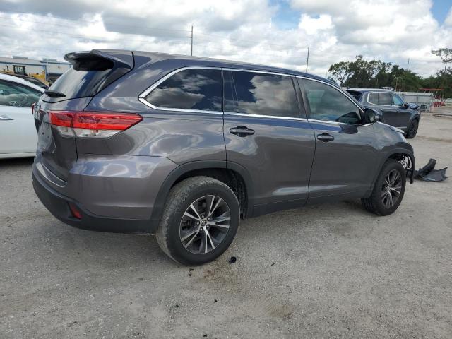 5TDZZRFHXKS316312 - 2019 TOYOTA HIGHLANDER LE GRAY photo 3