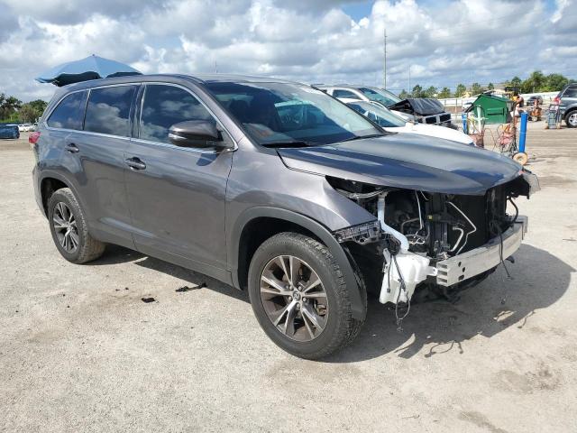 5TDZZRFHXKS316312 - 2019 TOYOTA HIGHLANDER LE GRAY photo 4