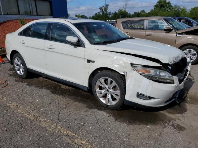 1FAHP2EW7AG115927 - 2010 FORD TAURUS SEL WHITE photo 4