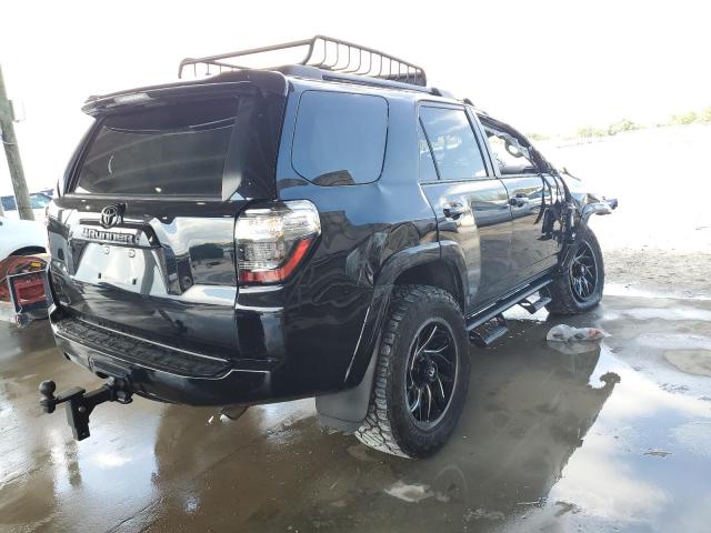 JTETU5JR5N5975188 - 2022 TOYOTA 4RUNNER TRAIL BLACK photo 3