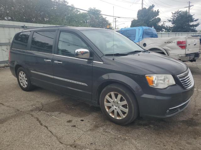 2C4RC1CG3CR117028 - 2012 CHRYSLER TOWN & COU TOURING L GRAY photo 4