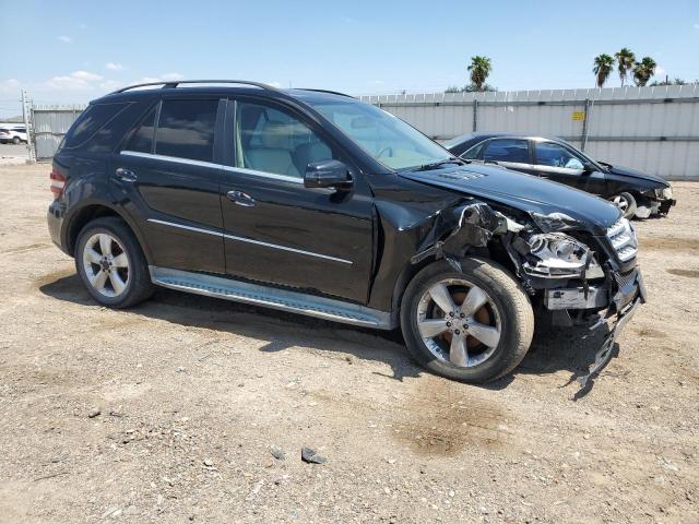 4JGBB8GB2BA722216 - 2011 MERCEDES-BENZ ML 350 4MATIC BLACK photo 4