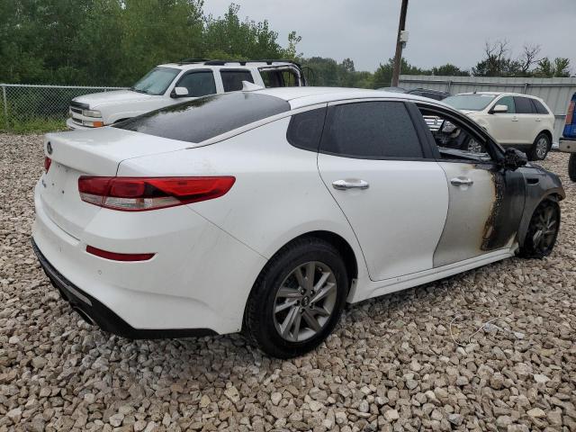 5XXGT4L30KG313280 - 2019 KIA OPTIMA LX WHITE photo 3