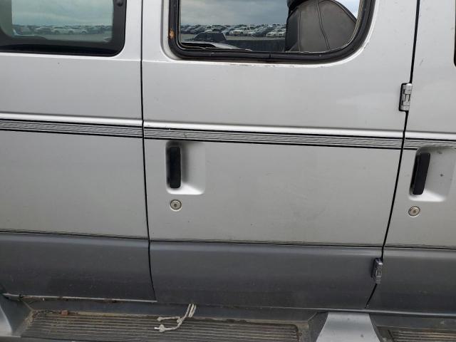 1FDRE14L2YHB62904 - 2000 FORD ECONOLINE E150 VAN SILVER photo 11