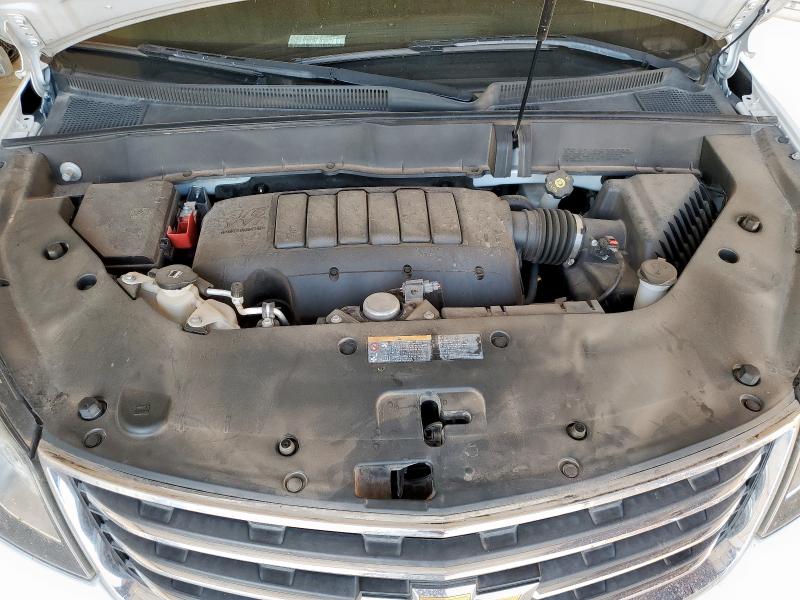 1GNKVGKD8HJ217473 - 2017 CHEVROLET TRAVERSE LT WHITE photo 12