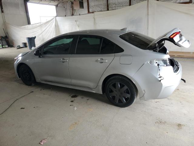 5YFEPRAE7LP083047 - 2020 TOYOTA COROLLA LE SILVER photo 2