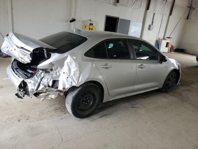 5YFEPRAE7LP083047 - 2020 TOYOTA COROLLA LE SILVER photo 3