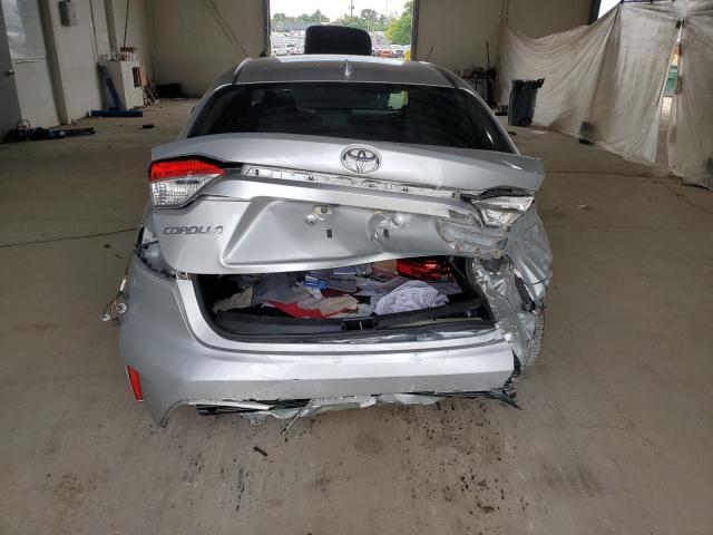 5YFEPRAE7LP083047 - 2020 TOYOTA COROLLA LE SILVER photo 6