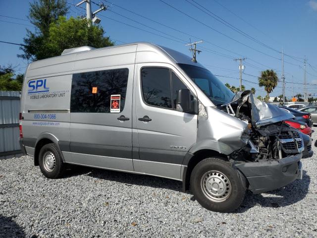 WD0PE745985228258 - 2008 DODGE SPRINTER 2500 SILVER photo 4