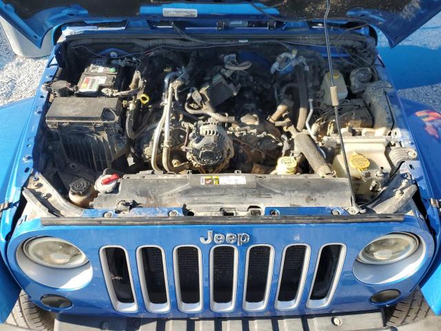 1C4BJWEG4GL301264 - 2016 JEEP WRANGLER U SAHARA BLUE photo 12