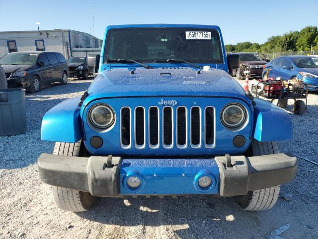 1C4BJWEG4GL301264 - 2016 JEEP WRANGLER U SAHARA BLUE photo 5