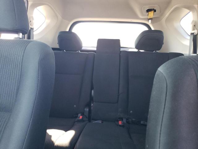 JTMBFREV4JJ240275 - 2018 TOYOTA RAV4 LE WHITE photo 10