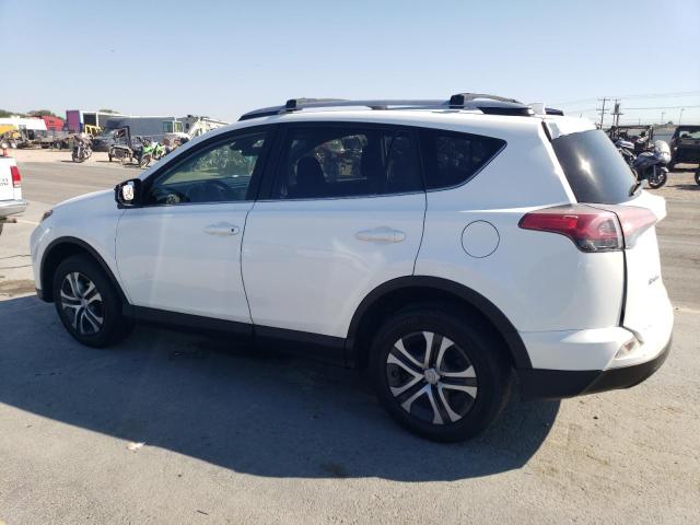 JTMBFREV4JJ240275 - 2018 TOYOTA RAV4 LE WHITE photo 2