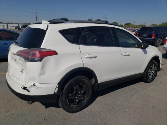 JTMBFREV4JJ240275 - 2018 TOYOTA RAV4 LE WHITE photo 3