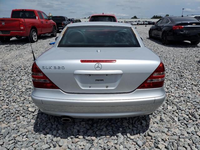 WDBKK65F11F206993 - 2001 MERCEDES-BENZ SLK 320 银色 照片 6
