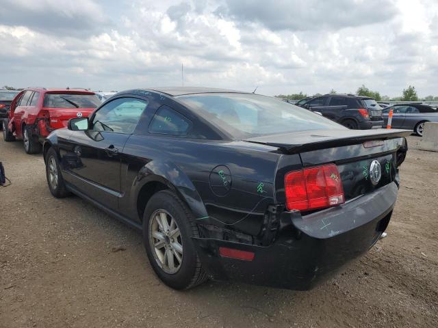 1ZVFT80N075342442 - 2007 FORD MUSTANG BLACK photo 2