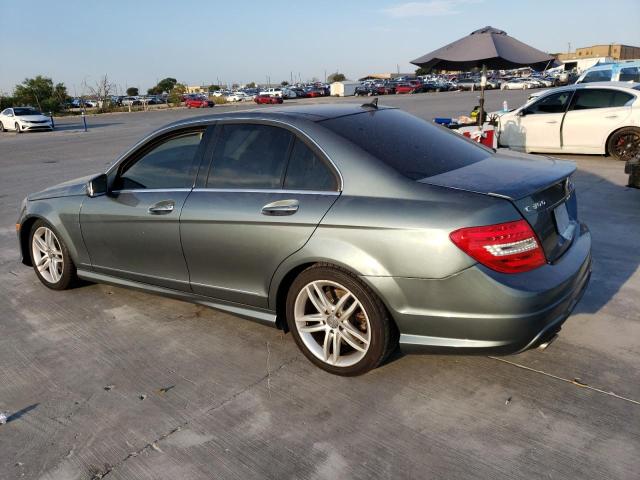 WDDGF8BB1CA712810 - 2012 MERCEDES-BENZ C 300 4MATIC GREEN photo 2