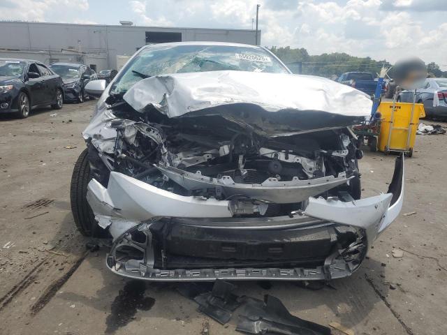 5YFB4MDE9RP098782 - 2024 TOYOTA COROLLA LE ვერცხლისფერი ფოტო 5