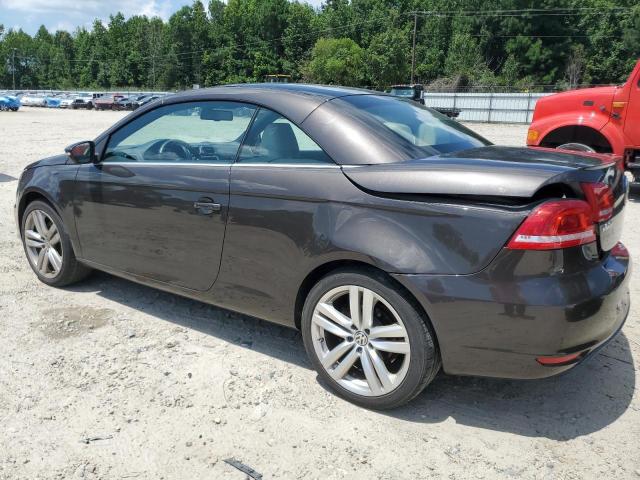 WVWFW8AH0FV003519 - 2015 VOLKSWAGEN EOS LUX BROWN photo 2