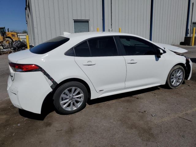 JTDBDMHE2RJ006121 - 2024 TOYOTA COROLLA LE WHITE photo 3