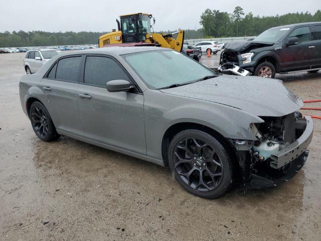 2C3CCABG2KH548833 - 2019 CHRYSLER 300 S GRAY photo 4