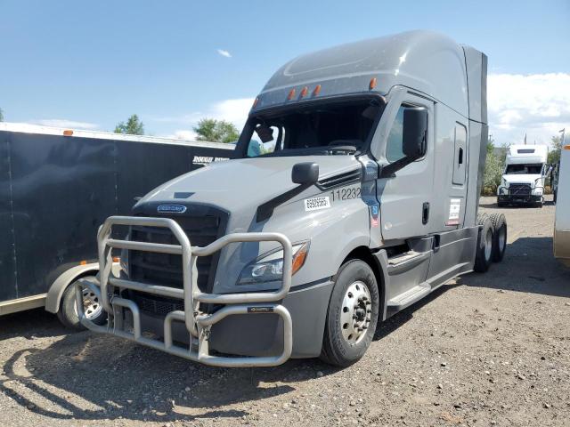 3AKJHHFG4NSNL7571 - 2022 FREIGHTLINER CASCADIA 1 GRAY photo 2