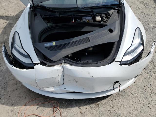 5YJ3E1EA0KF445123 - 2019 TESLA MODEL 3 Beyaz fotoğraf 11