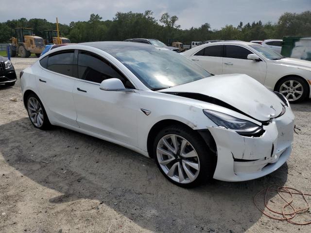 5YJ3E1EA0KF445123 - 2019 TESLA MODEL 3 Beyaz fotoğraf 4
