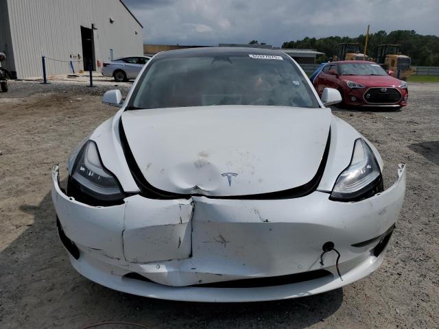 5YJ3E1EA0KF445123 - 2019 TESLA MODEL 3 Beyaz fotoğraf 5