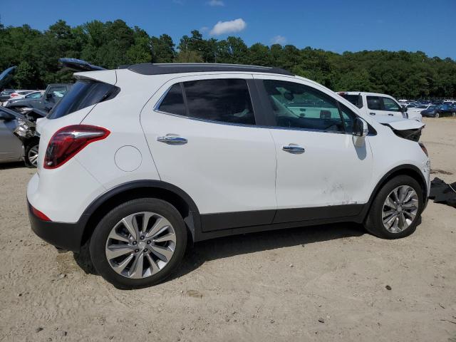 KL4CJASB6JB612248 - 2018 BUICK ENCORE PREFERRED WHITE photo 3