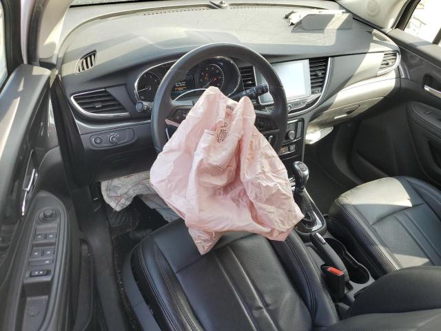 KL4CJASB6JB612248 - 2018 BUICK ENCORE PREFERRED WHITE photo 8