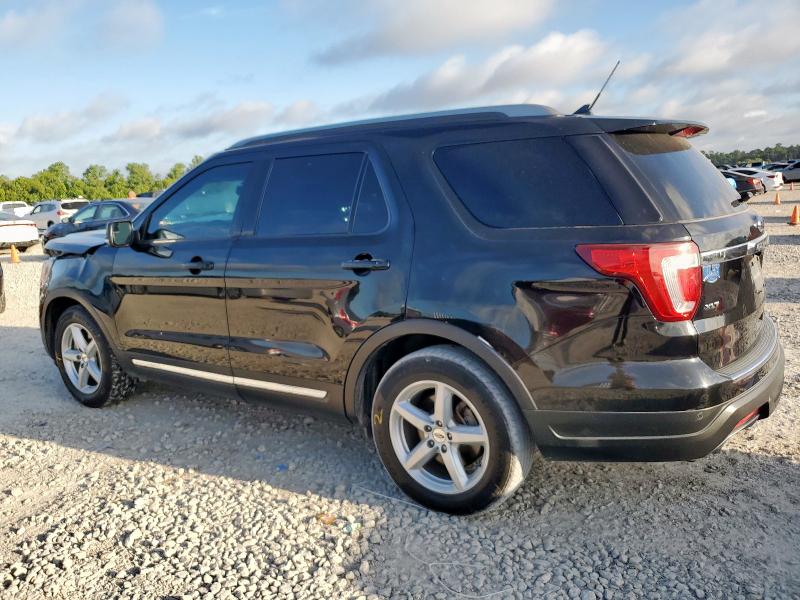 1FM5K7D83JGA79807 - 2018 FORD EXPLORER XLT Чорний фото 2
