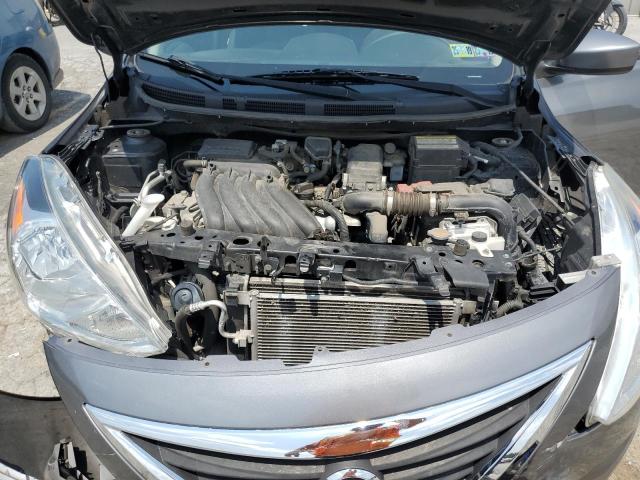 3N1CN7AP2KL859568 - 2019 NISSAN VERSA S ნაცრისფერი ფოტო 11