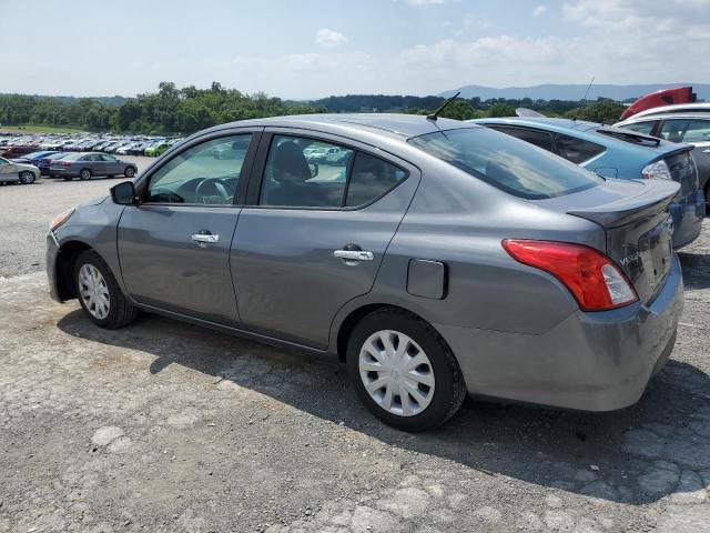 3N1CN7AP2KL859568 - 2019 NISSAN VERSA S ნაცრისფერი ფოტო 2