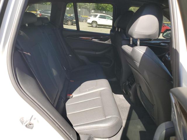 5UXTR9C56JLC78711 - 2018 BMW X3 XDRIVE30I WHITE photo 11